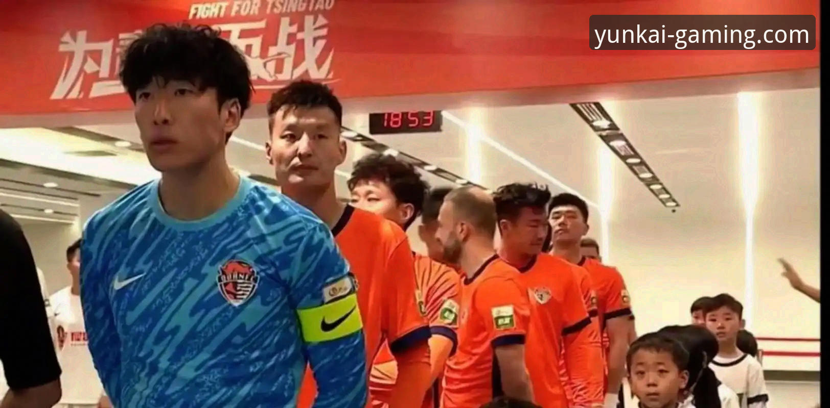 云开官方网站地址 青岛海牛3-1力克上海海港:13年等待的胜利与平台观赛新体验详解